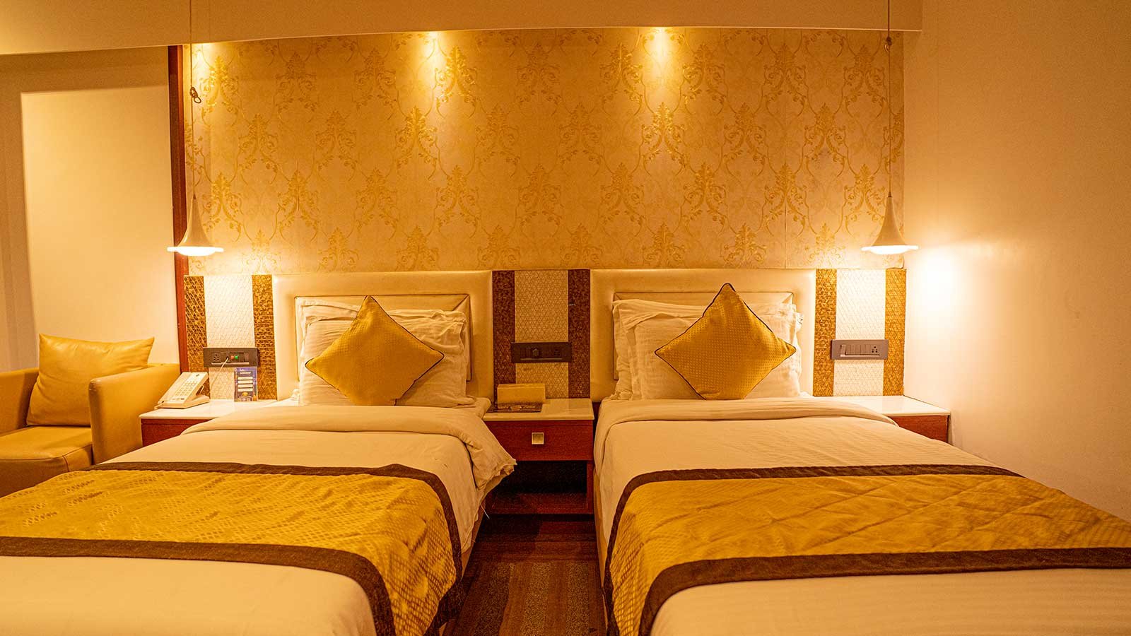 hotelmanila-double-bed
