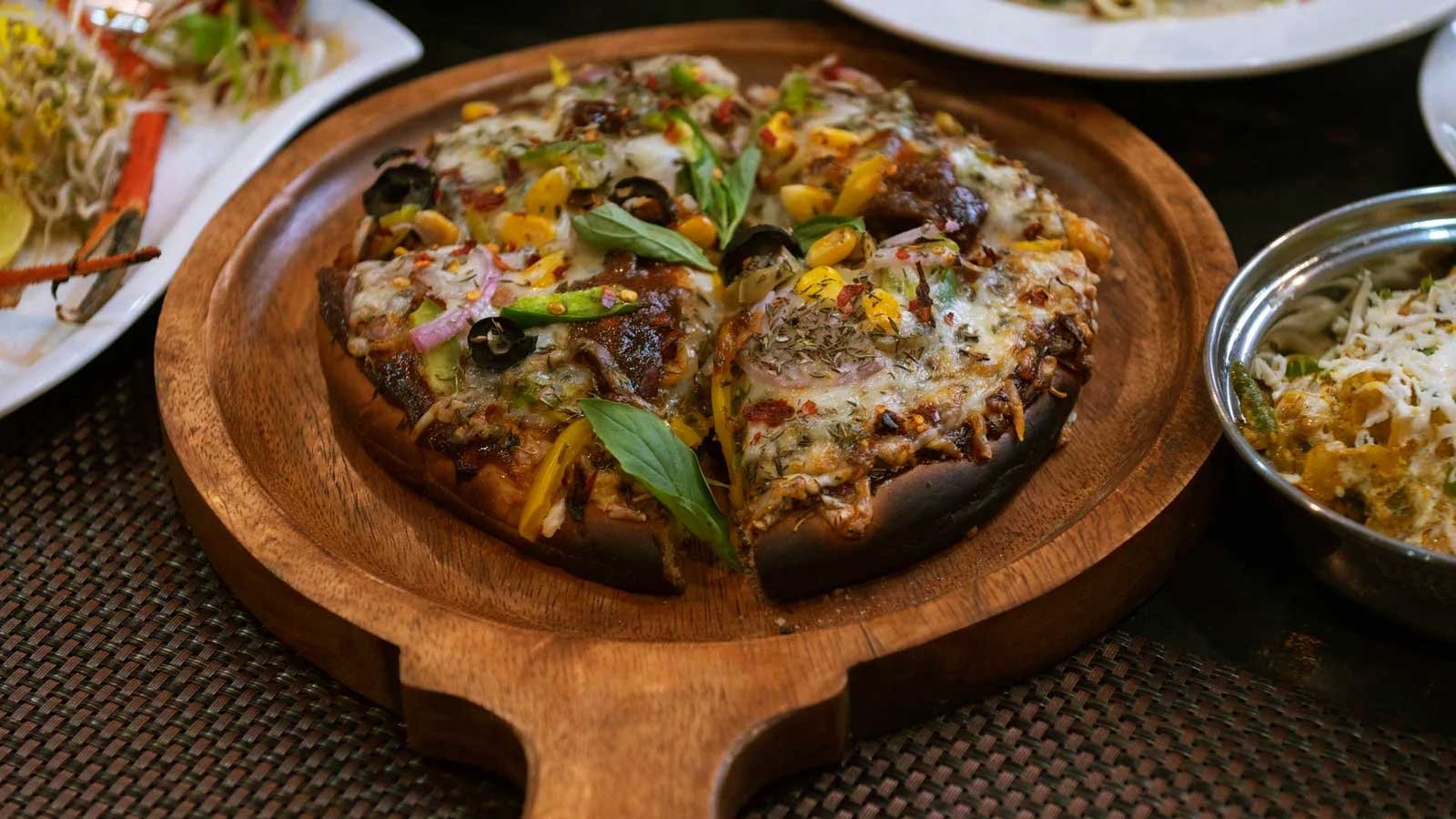 theautographinn-pizza